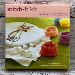 Stitch-It Kit Embroidery Starter Set 35 Chic‎ Projects Instructions Tools Unused